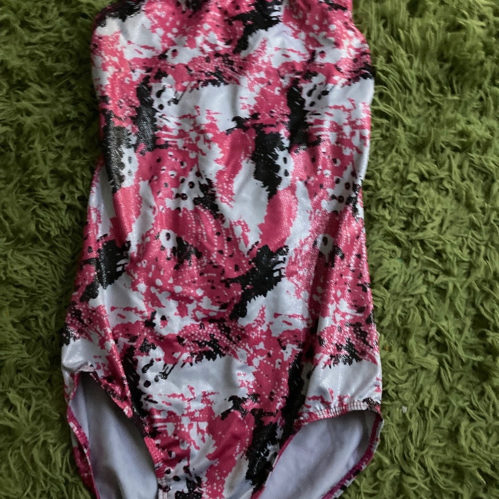 Gymnastics leotard